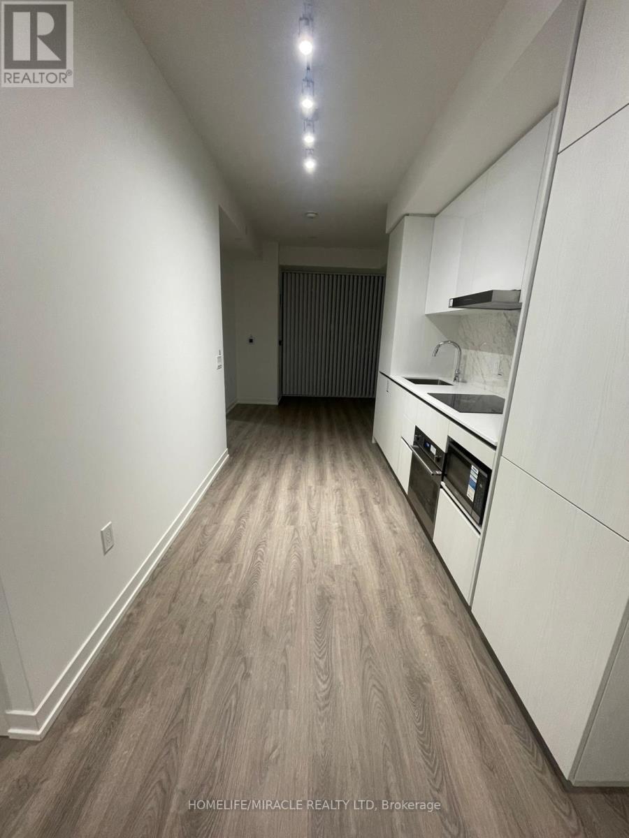 4001 - 8 Interchange Way, Vaughan, ON - Indoor Photo Showing Other Room