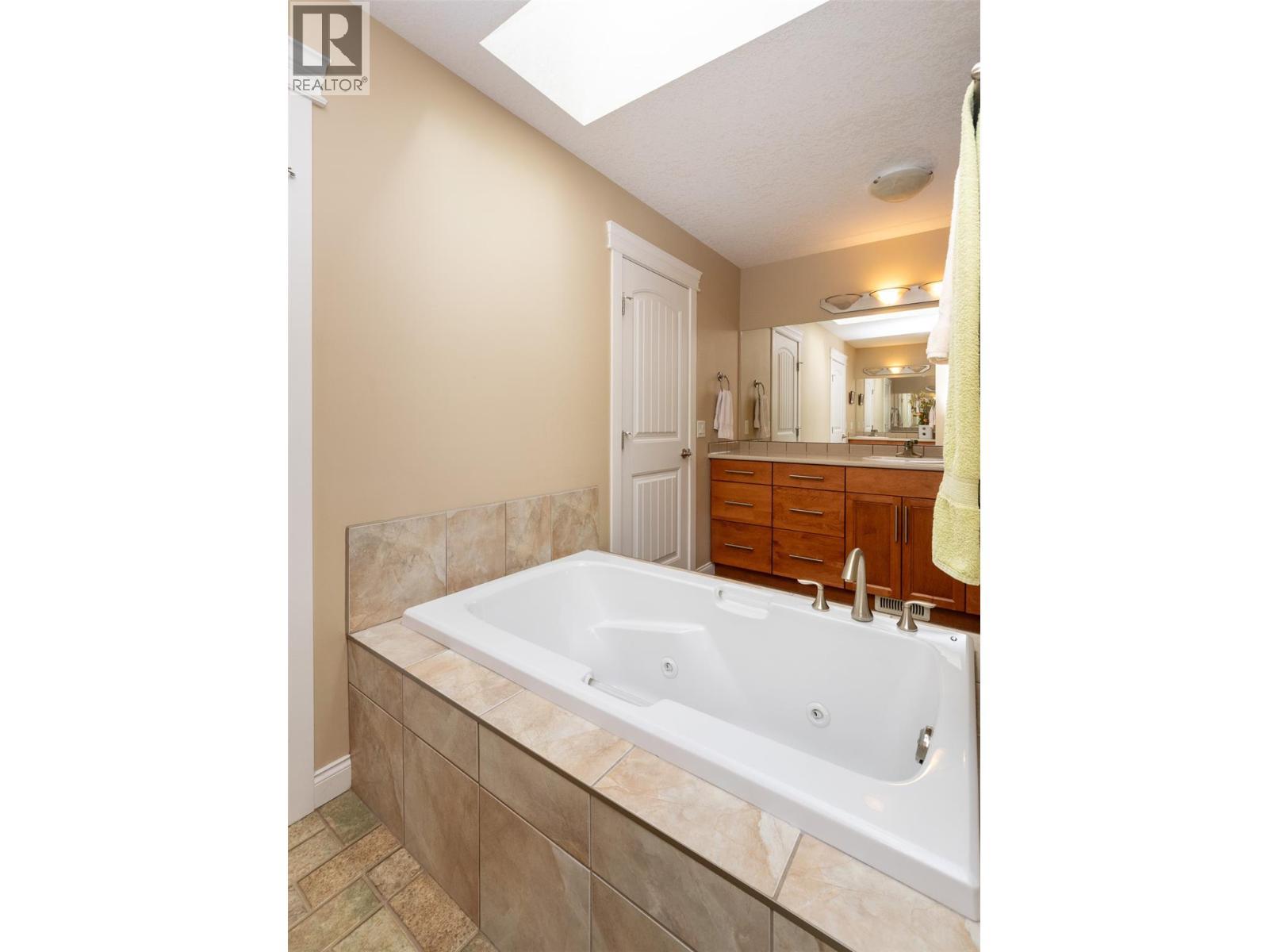 1510 Trans Canada Highway Unit# 65, Sorrento, BC