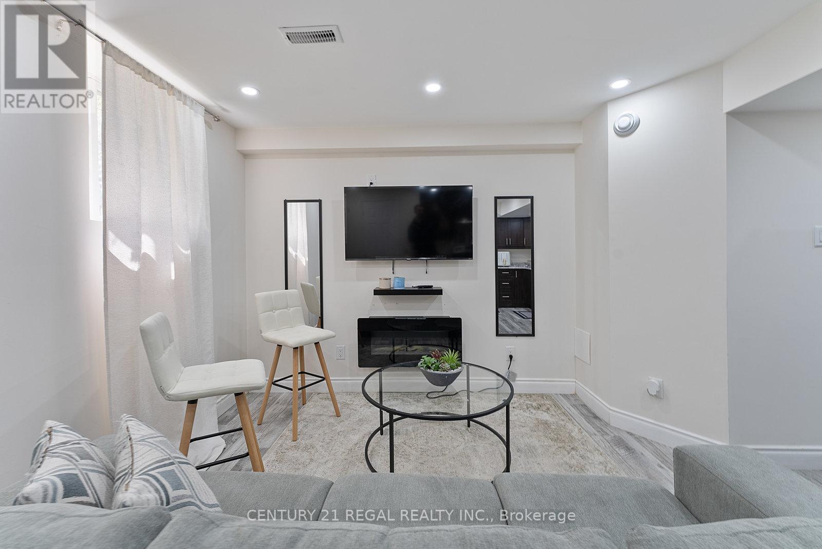 Lower - 43 Tollgate Street, Brampton, ON - Indoor