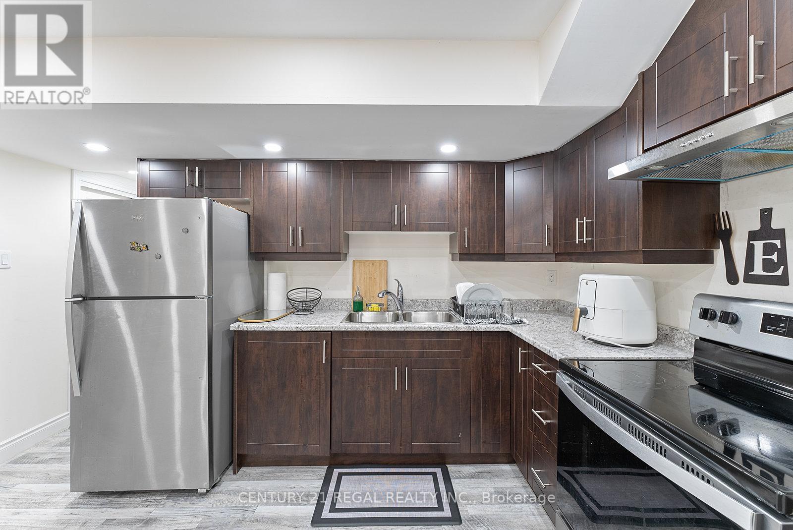 Lower - 43 Tollgate Street, Brampton, ON - Indoor Photo Showing Kitchen With Double Sink