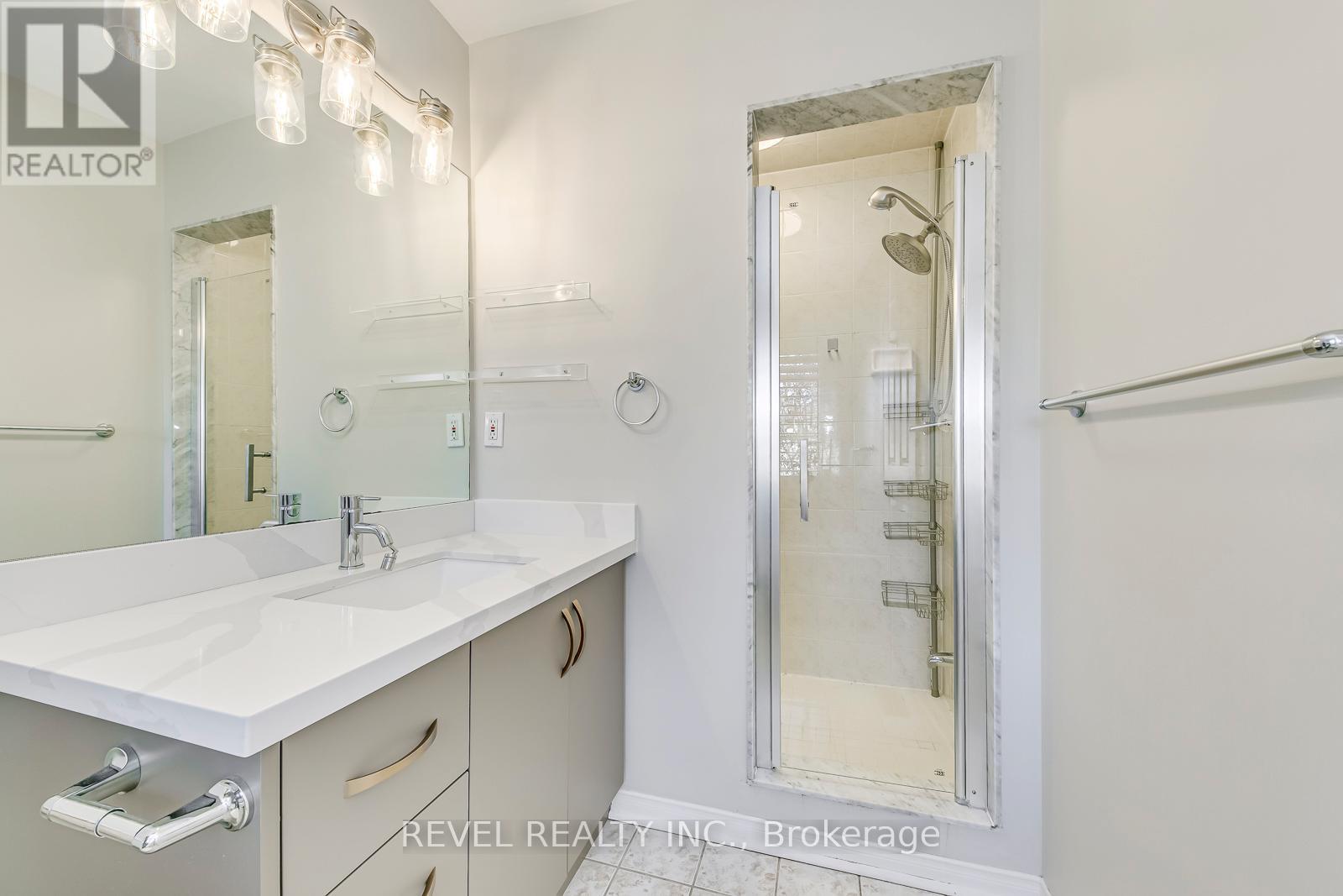 3839 Spicewood Way, Mississauga, ON - Indoor Photo Showing Bathroom