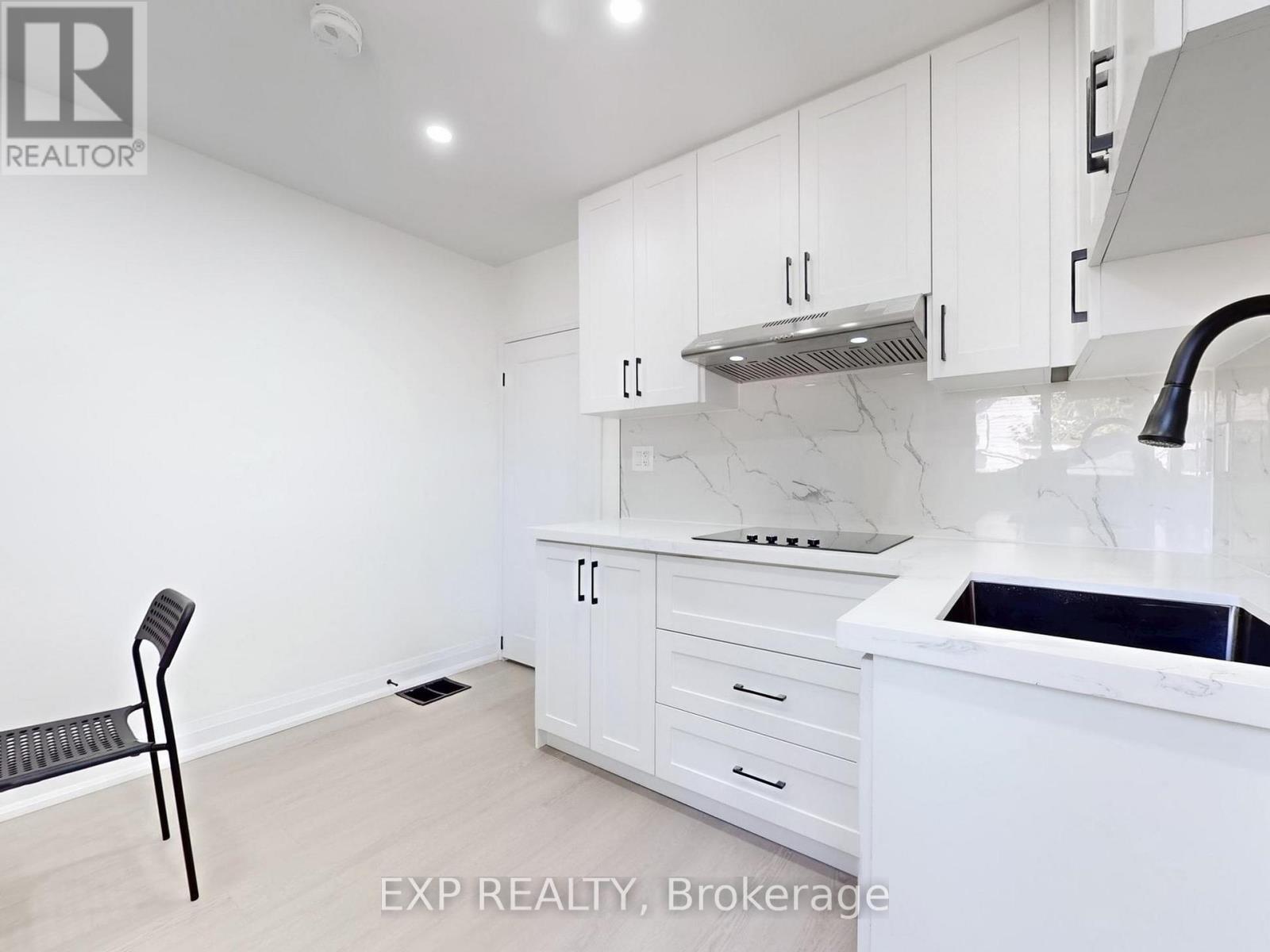 685 Jane Street, Toronto, ON - Indoor Photo Showing Kitchen