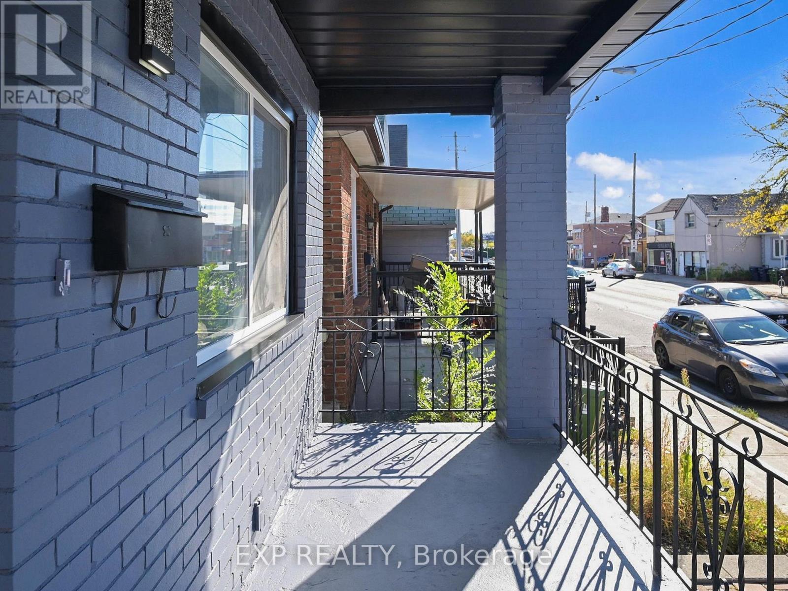 685 Jane Street, Toronto, ON - Outdoor