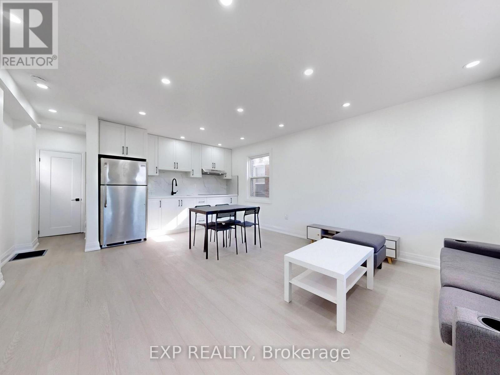 685 Jane Street, Toronto, ON - Indoor