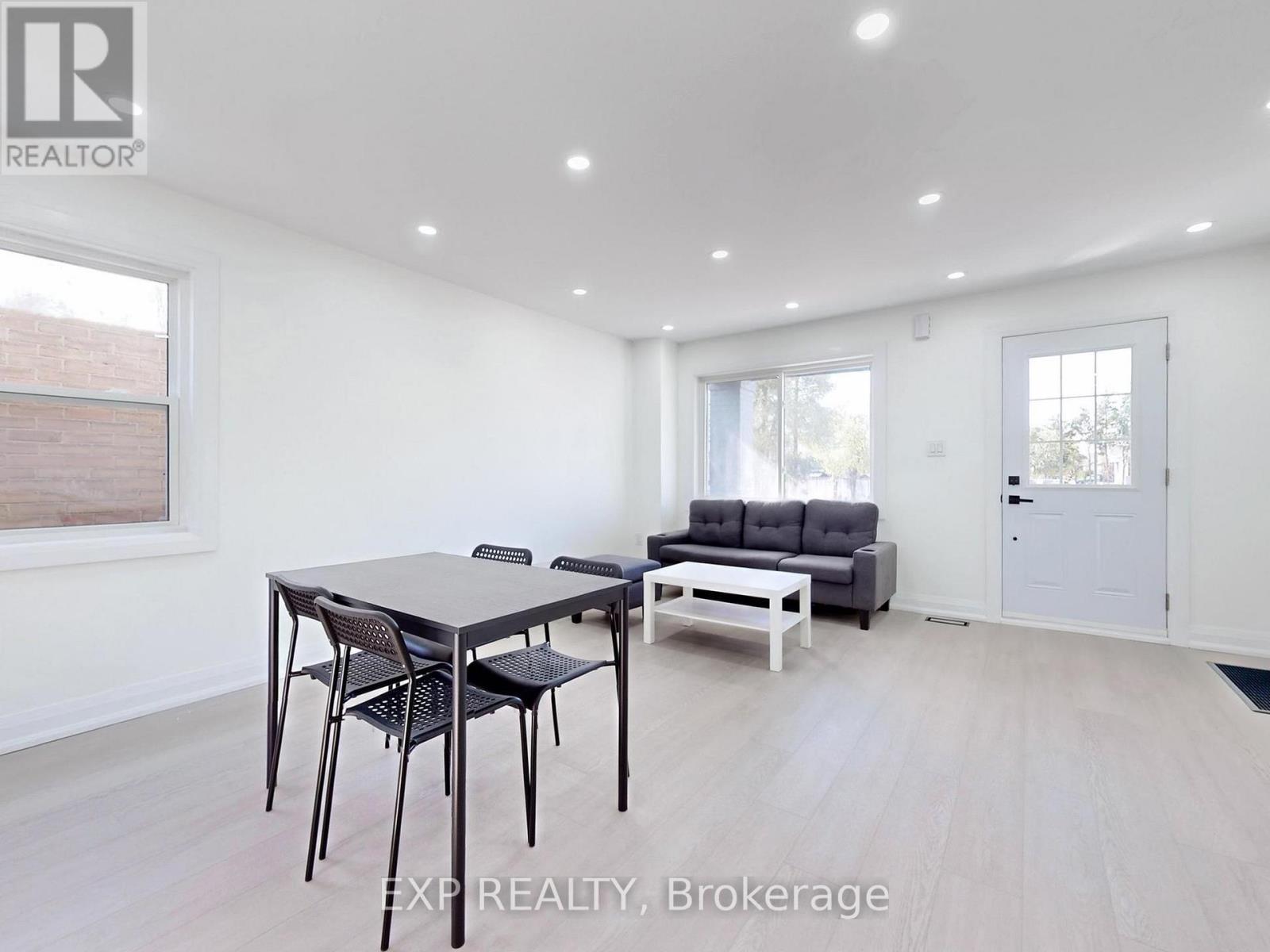 685 Jane Street, Toronto, ON - Indoor