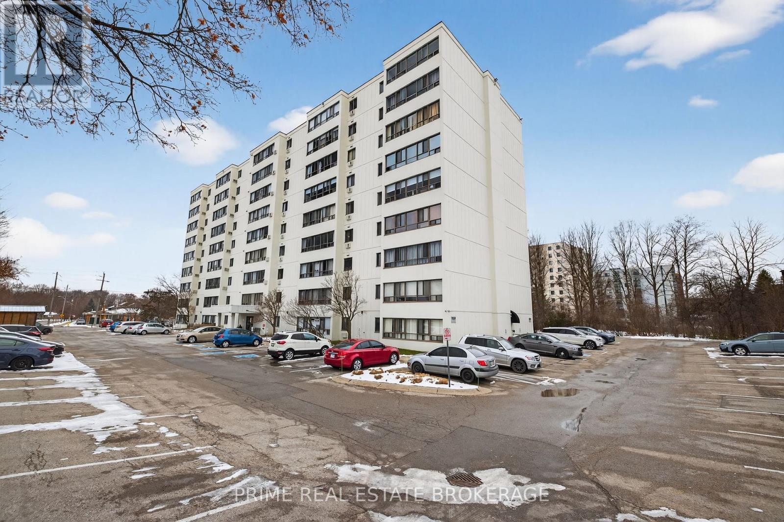 102 - 135 Baseline Road W, London South (South E), ON