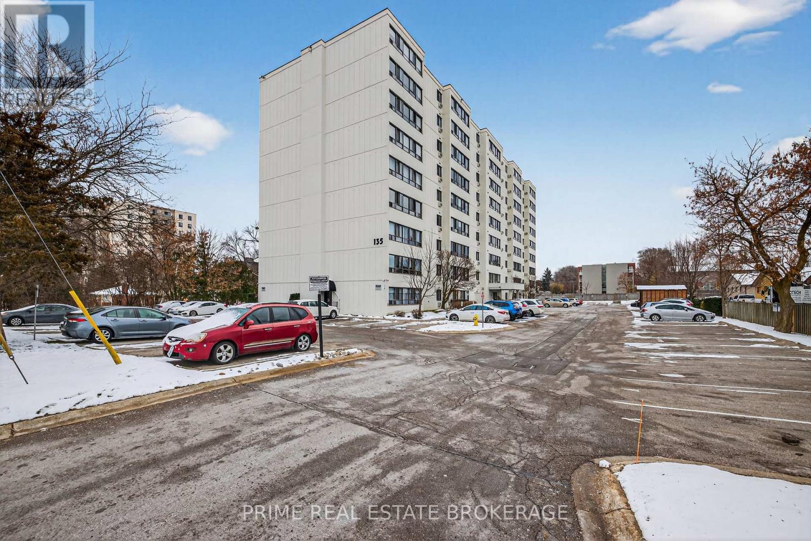 102 - 135 Baseline Road W, London South (South E), ON