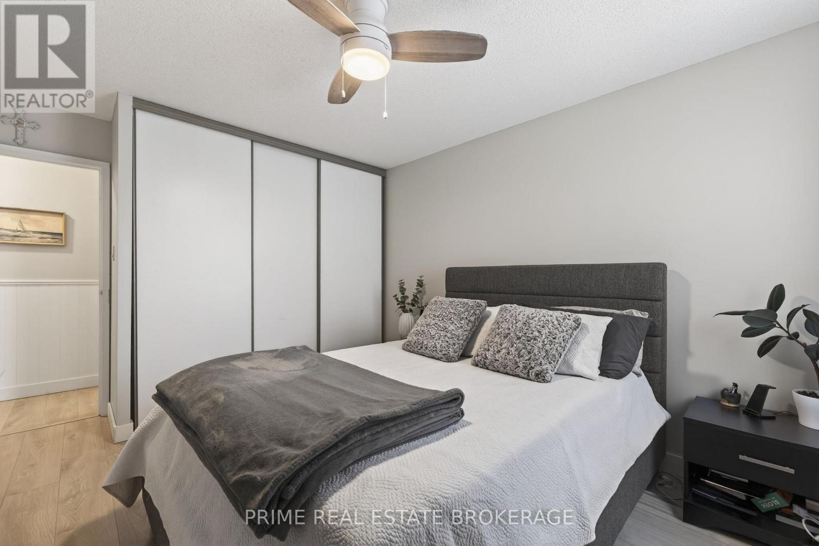 102 - 135 Baseline Road W, London South (South E), ON