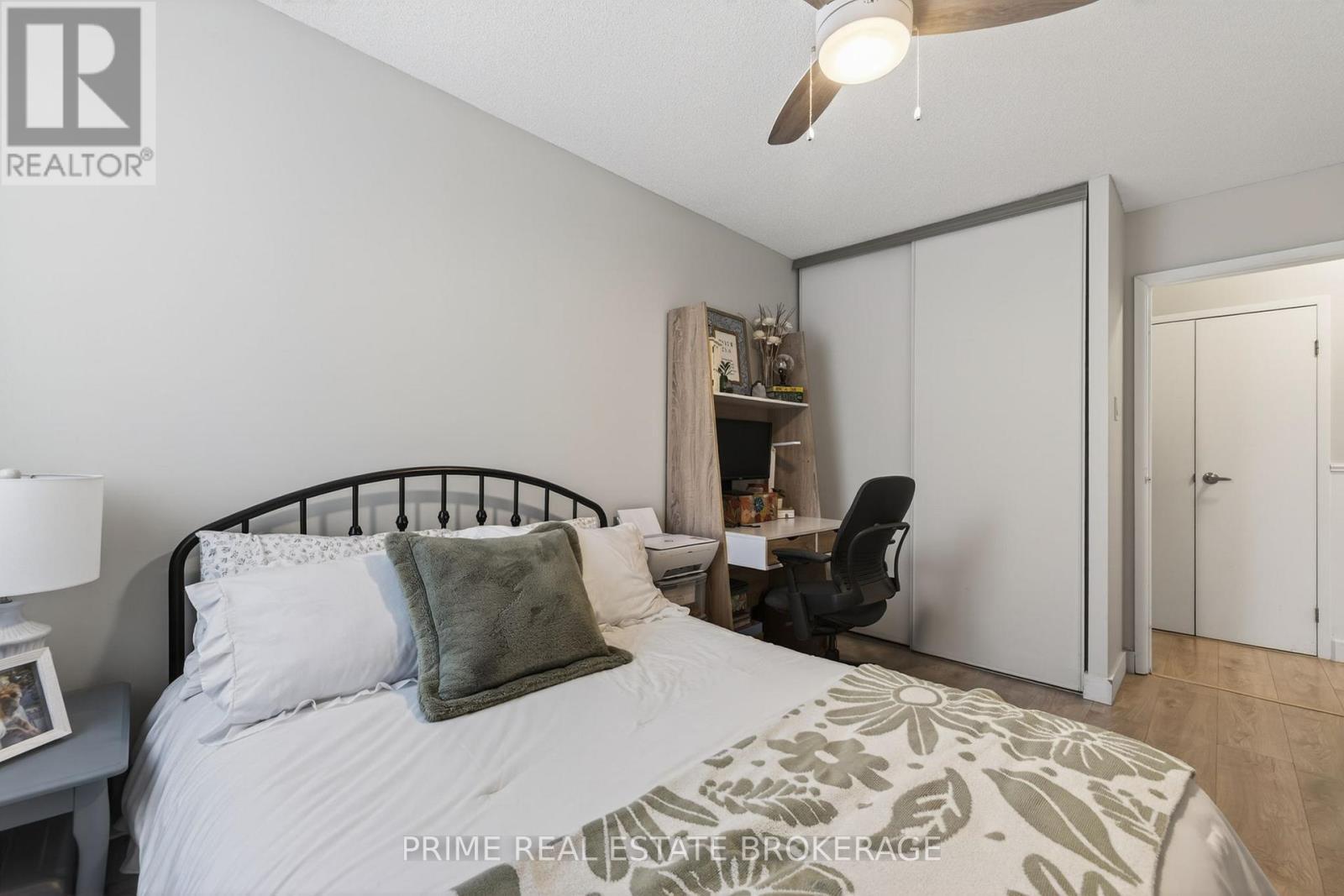 102 - 135 Baseline Road W, London South (South E), ON