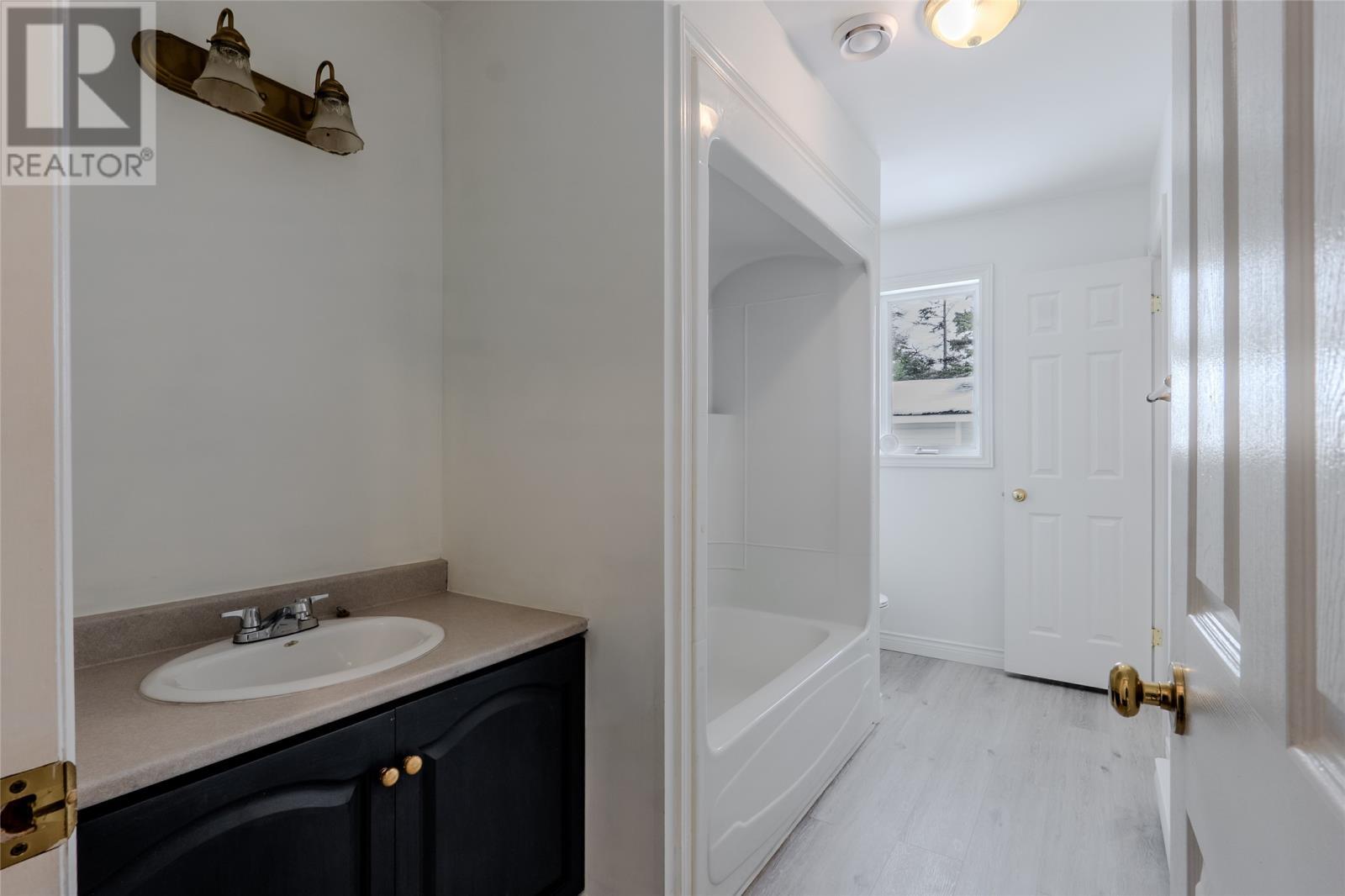 44 Western Gully Road, Portugal Cove, NL - Indoor Photo Showing Bathroom
