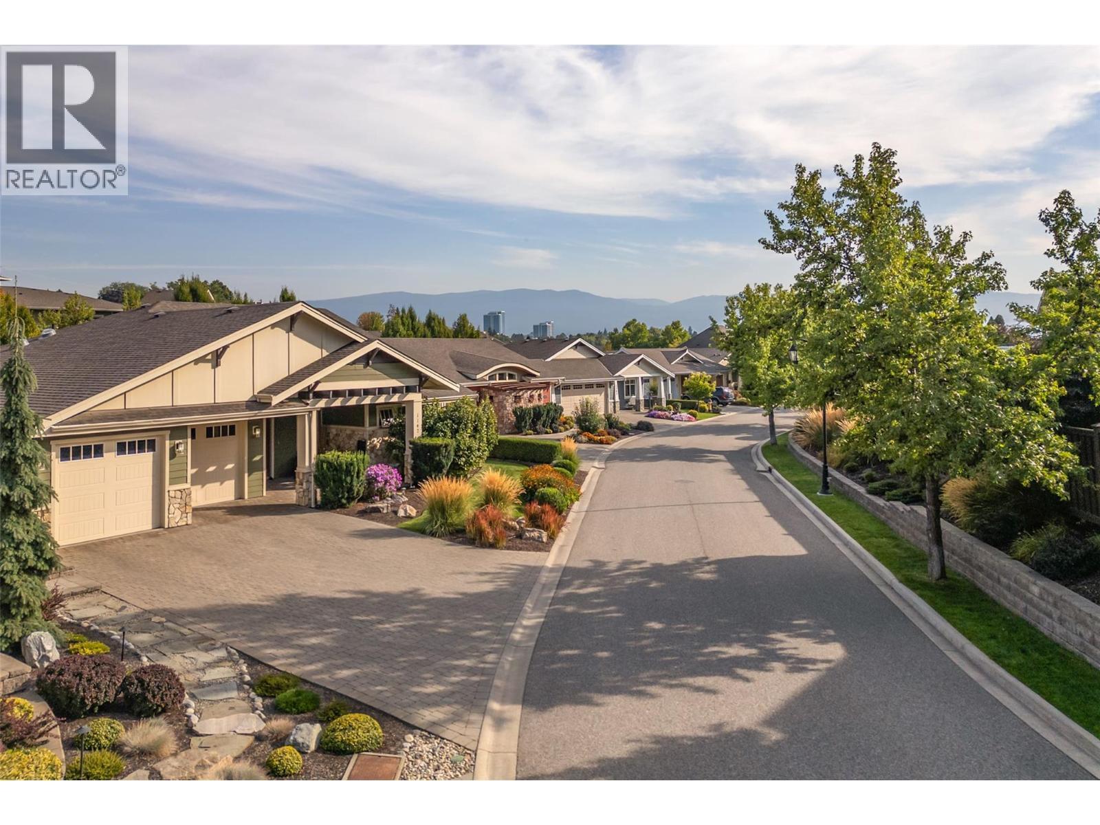 1147 Glenview Court, Kelowna, BC - Outdoor