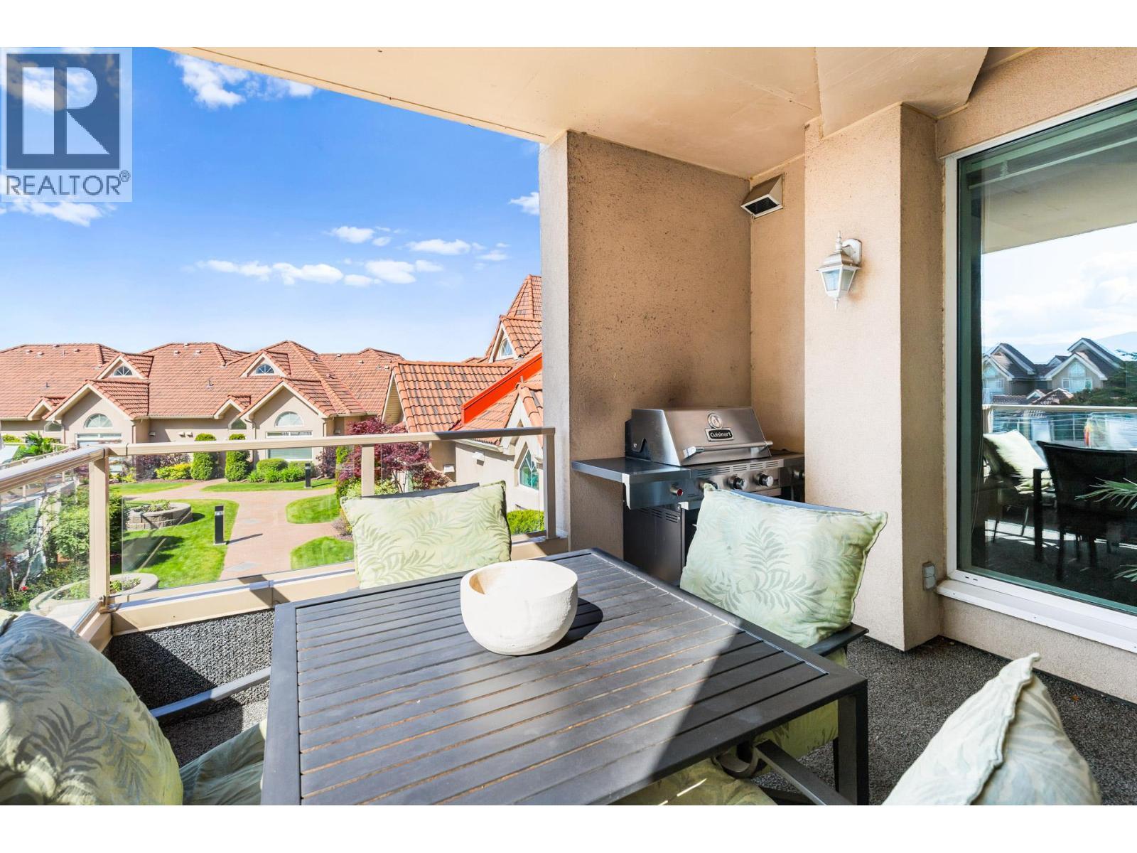 1128 Sunset Drive Unit# 401, Kelowna, BC - Outdoor With Deck Patio Veranda With Exterior