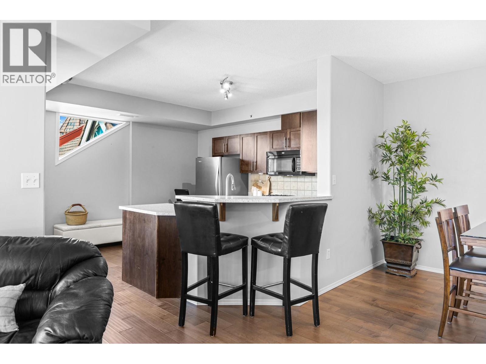 1128 Sunset Drive Unit# 401, Kelowna, BC - Indoor