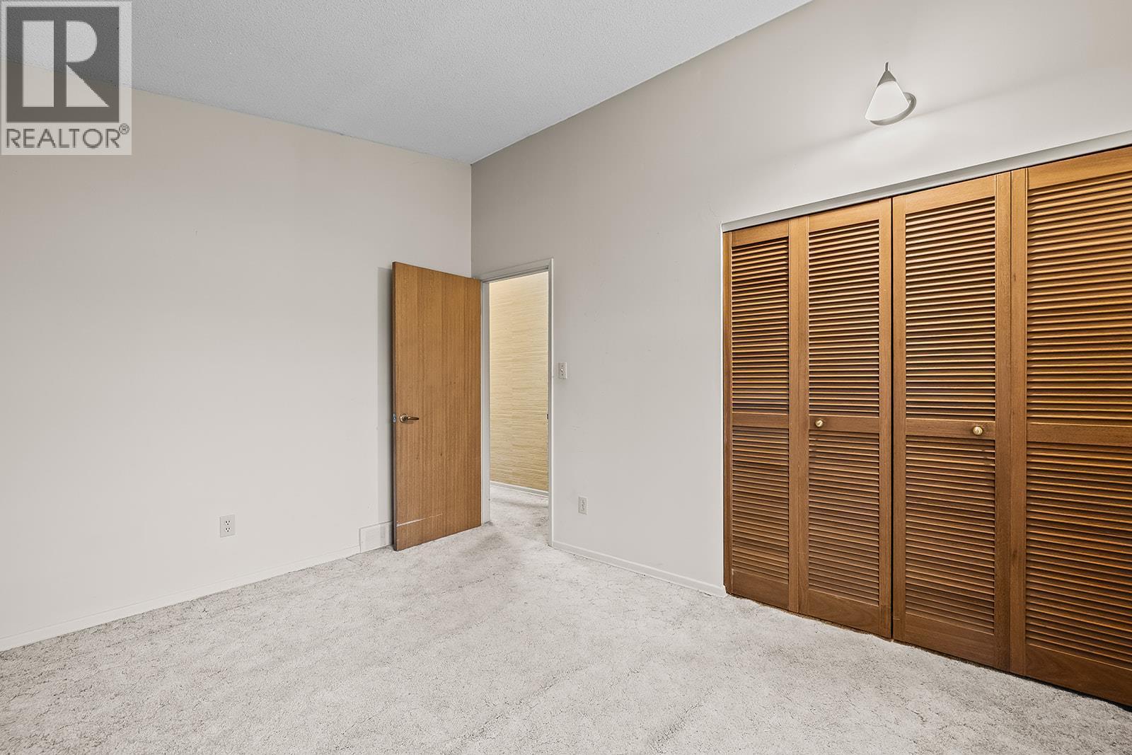 1424 Lombardy Square, Kelowna, BC - Indoor Photo Showing Other Room