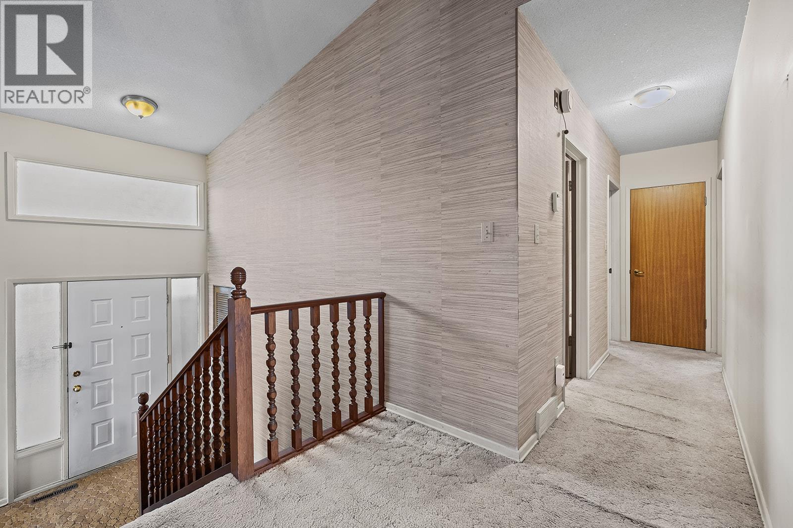 1424 Lombardy Square, Kelowna, BC - Indoor Photo Showing Other Room