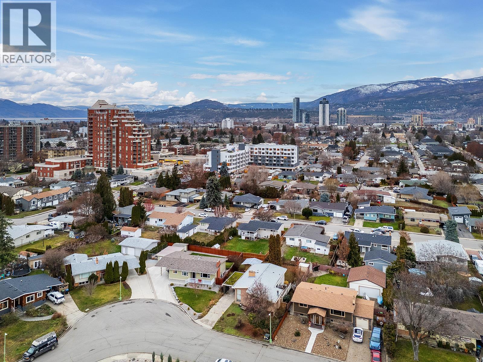 1424 Lombardy Square, Kelowna, BC - Outdoor With View