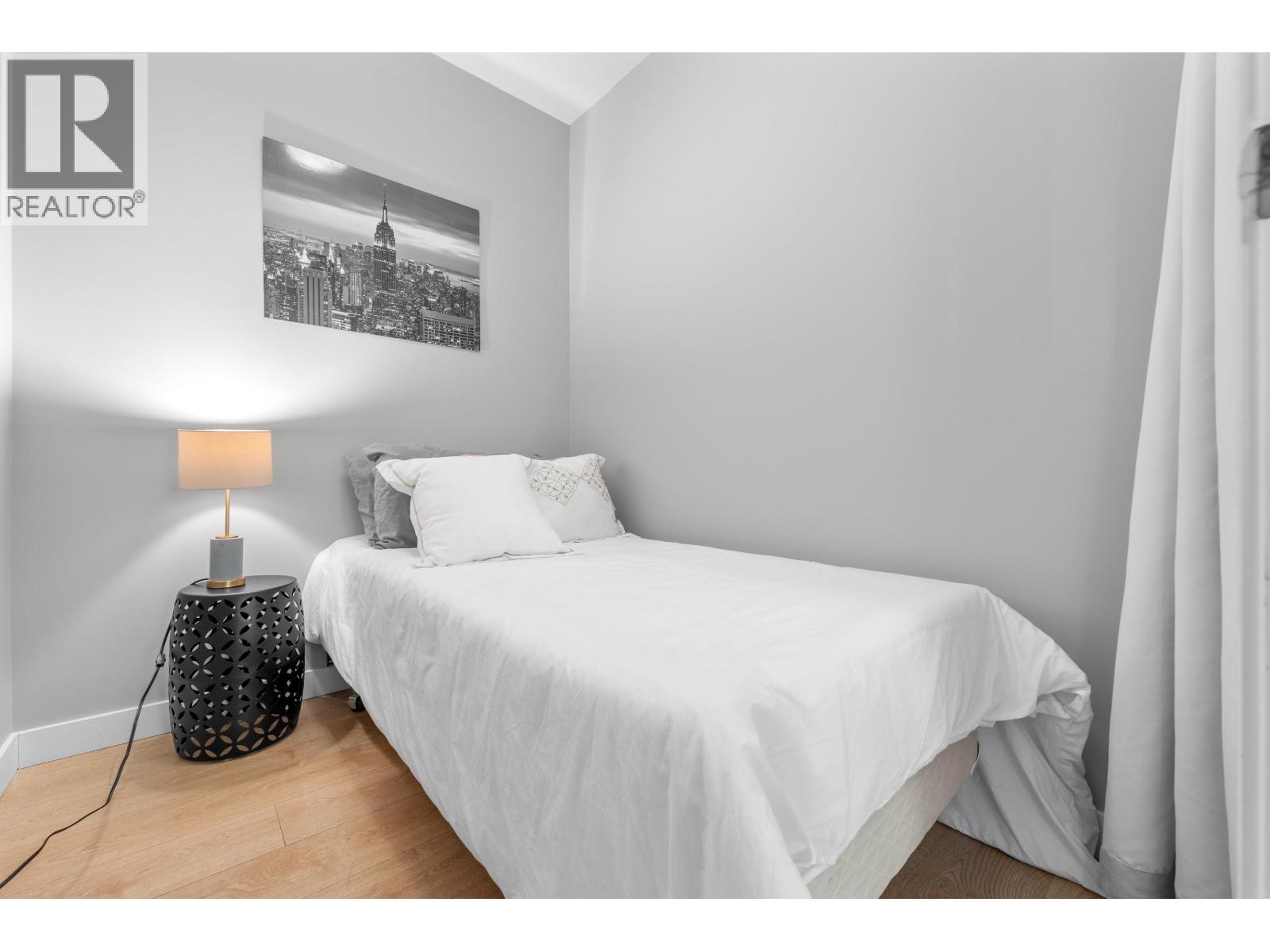 311 9388 Odlin Road, Richmond, BC - Indoor Photo Showing Bedroom