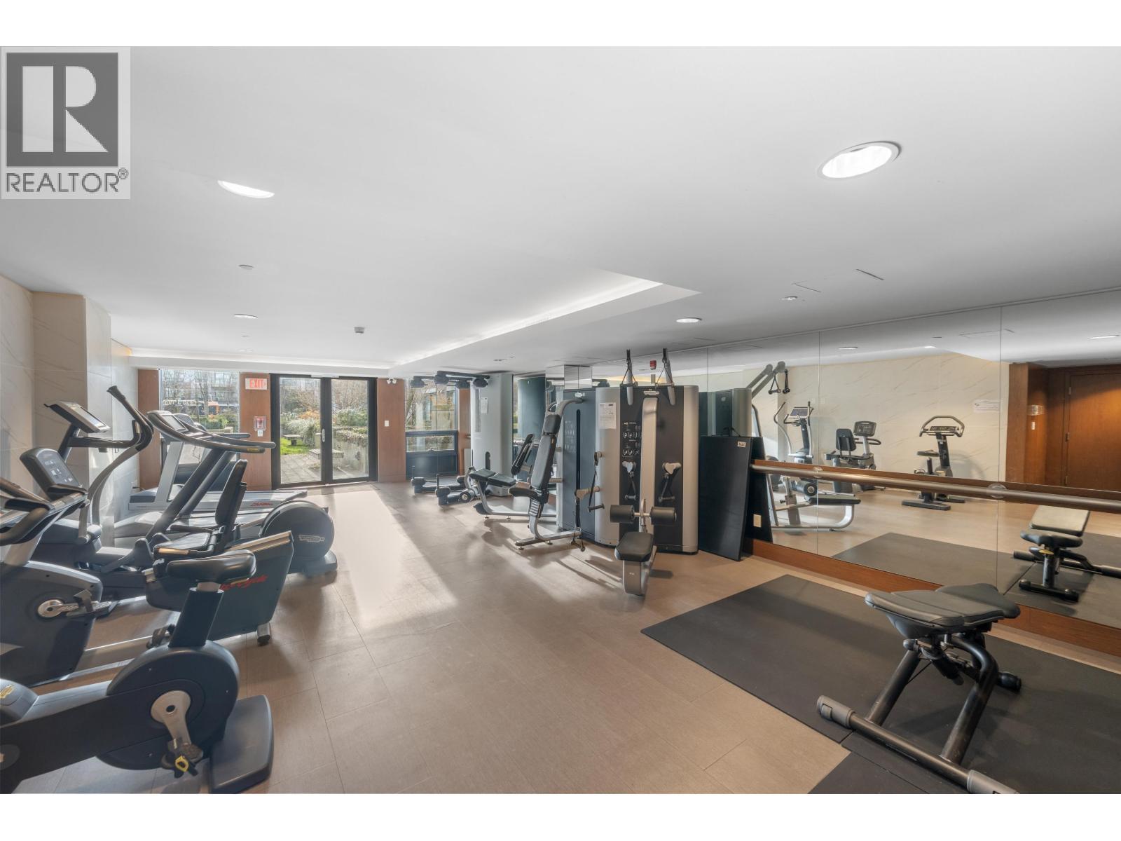 311 9388 Odlin Road, Richmond, BC - Indoor Photo Showing Gym Room