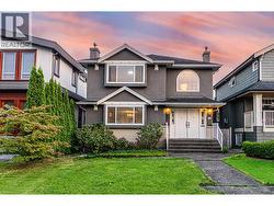 2922 W 22ND AVENUE Vancouver, BC V6L 1M8