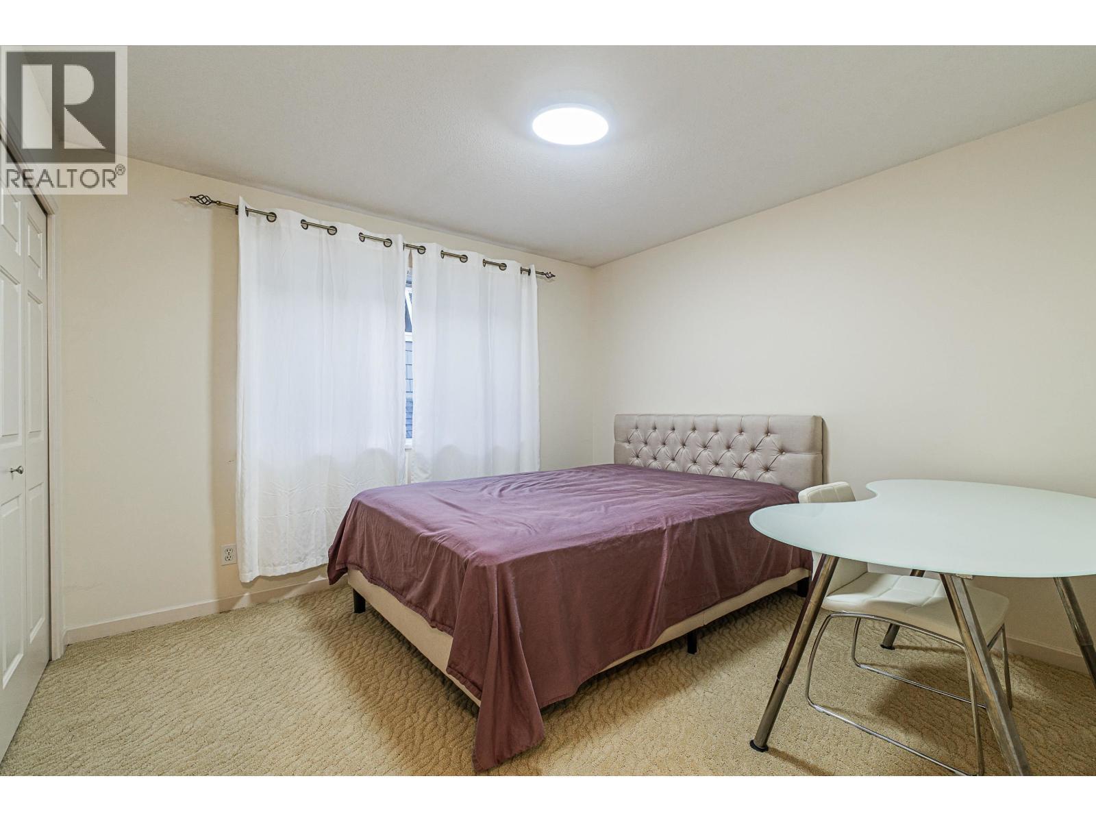 2922 W 22Nd Avenue, Vancouver, BC - Indoor Photo Showing Bedroom