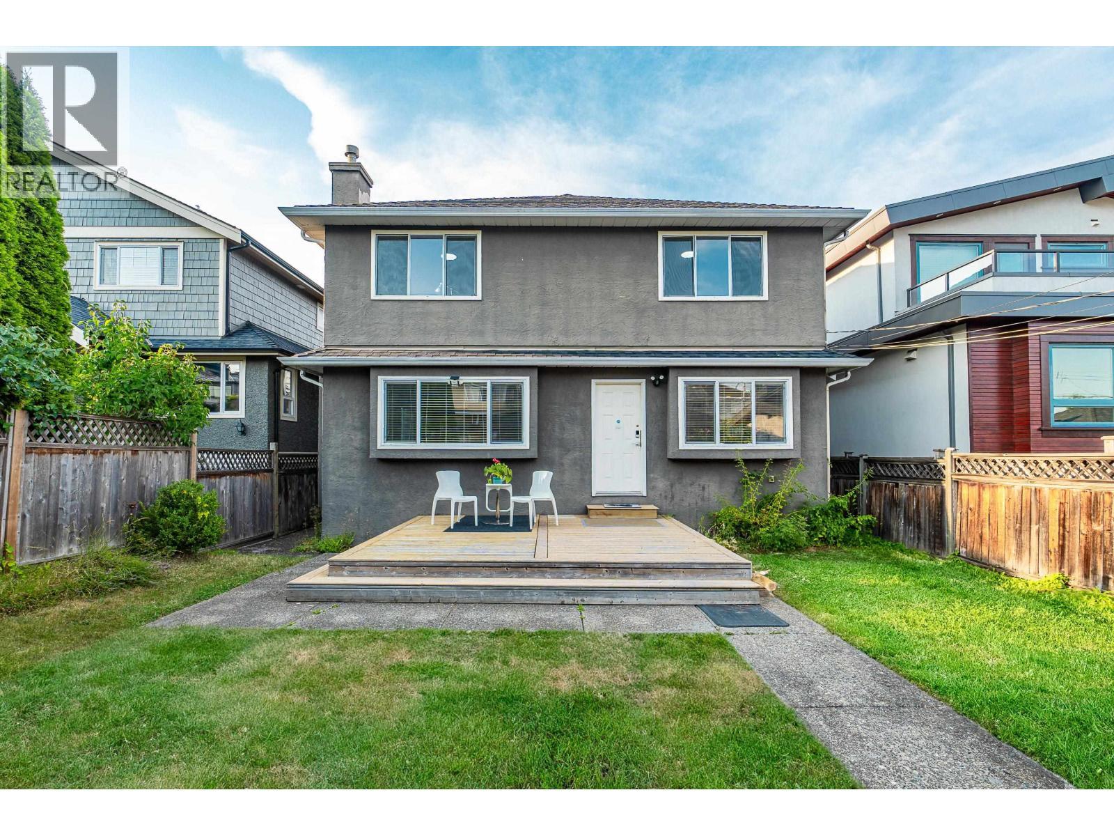 2922 W 22Nd Avenue, Vancouver, BC - Outdoor