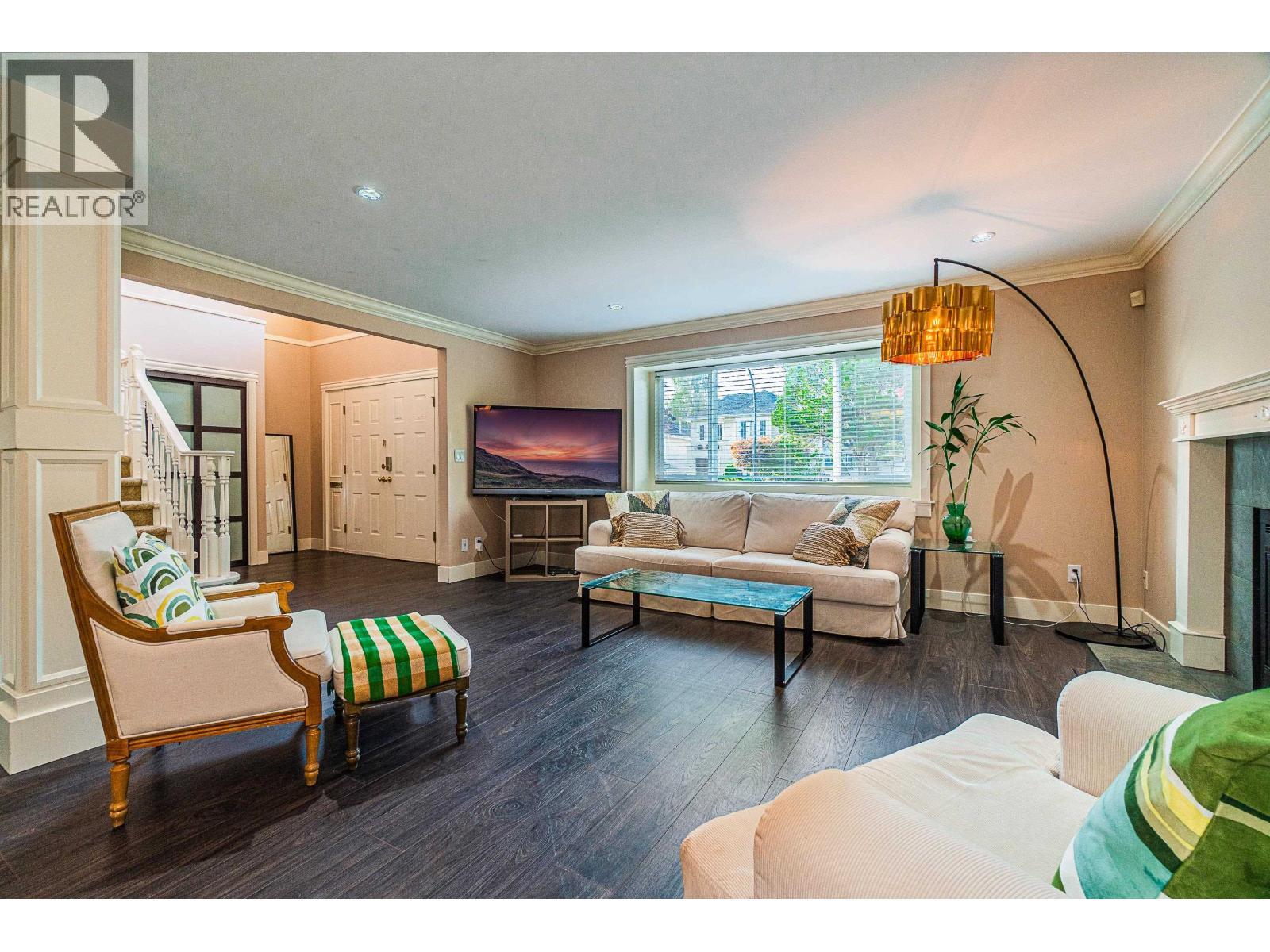 2922 W 22Nd Avenue, Vancouver, BC - Indoor Photo Showing Living Room With Fireplace