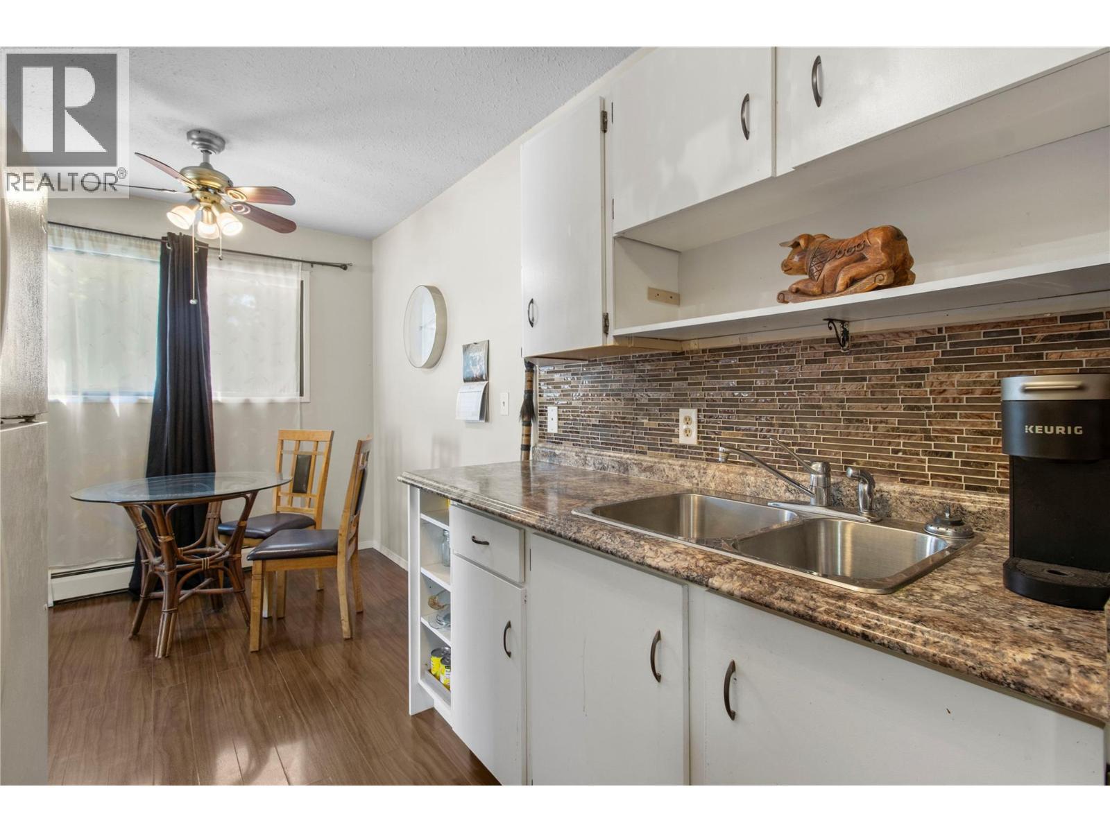 409 Main Street Unit# 204, Sicamous, BC - Indoor Photo Showing Kitchen With Double Sink