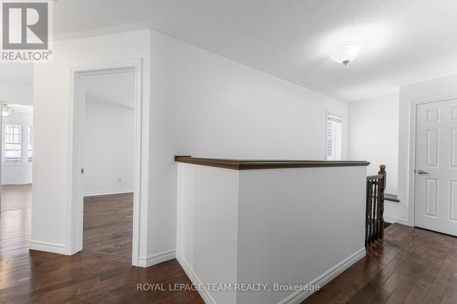 221 Kohilo Crescent, Ottawa, ON - Indoor Photo Showing Other Room