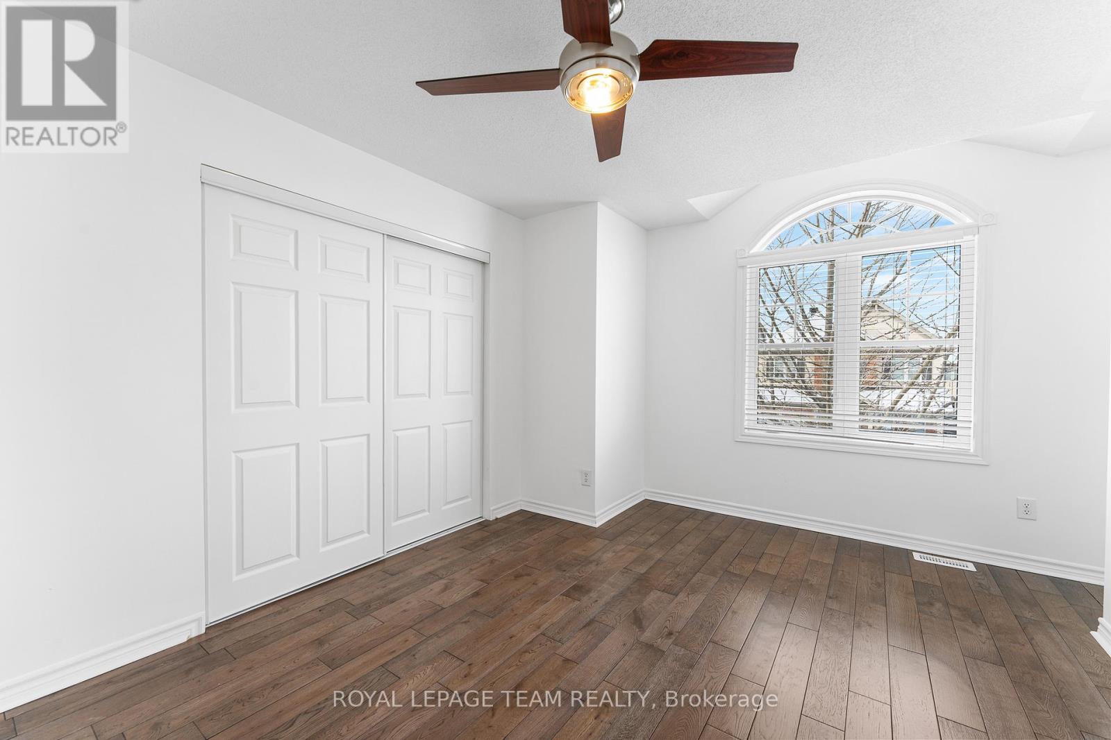 221 Kohilo Crescent, Ottawa, ON - Indoor Photo Showing Other Room