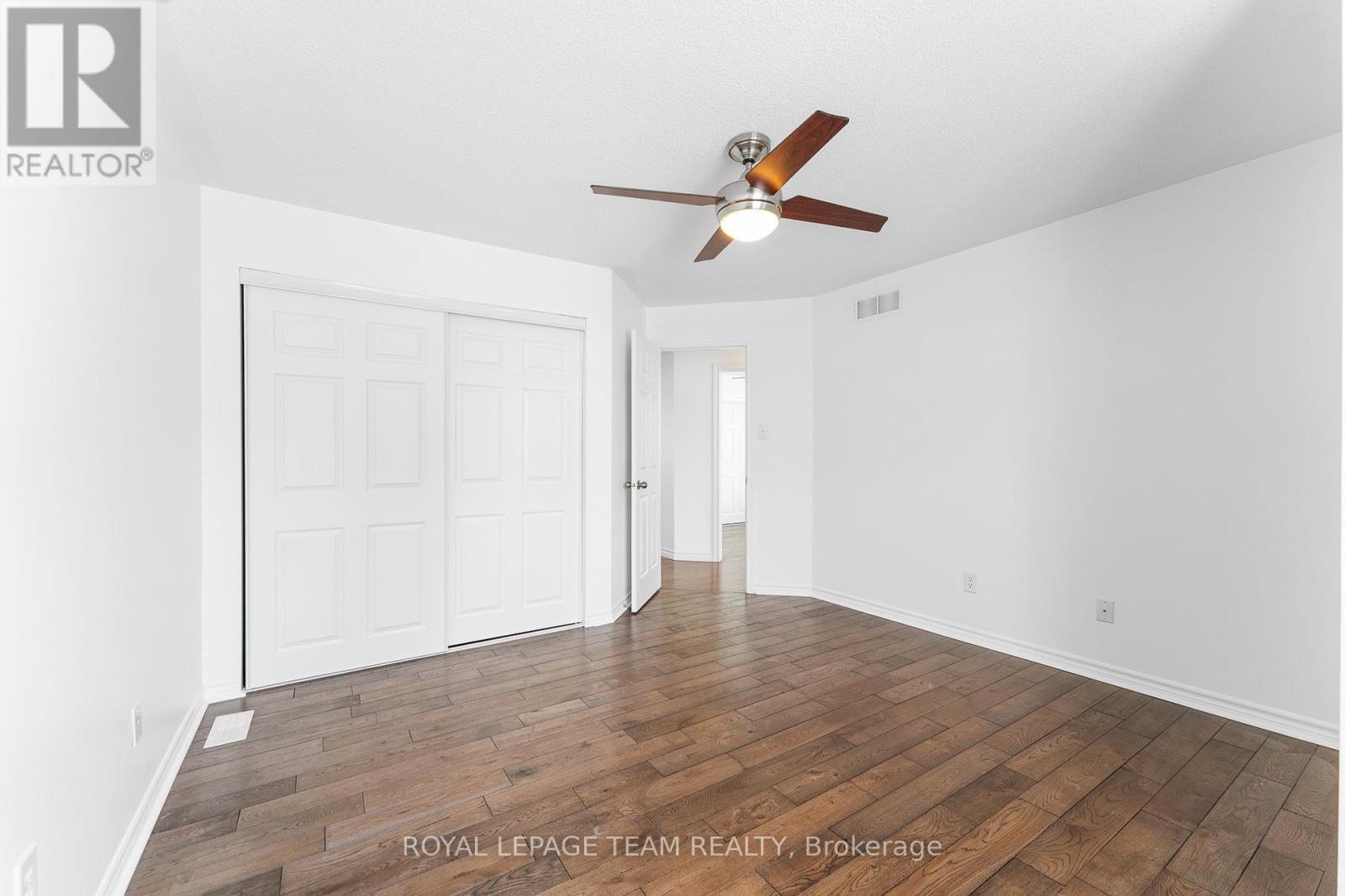 221 Kohilo Crescent, Ottawa, ON - Indoor Photo Showing Other Room