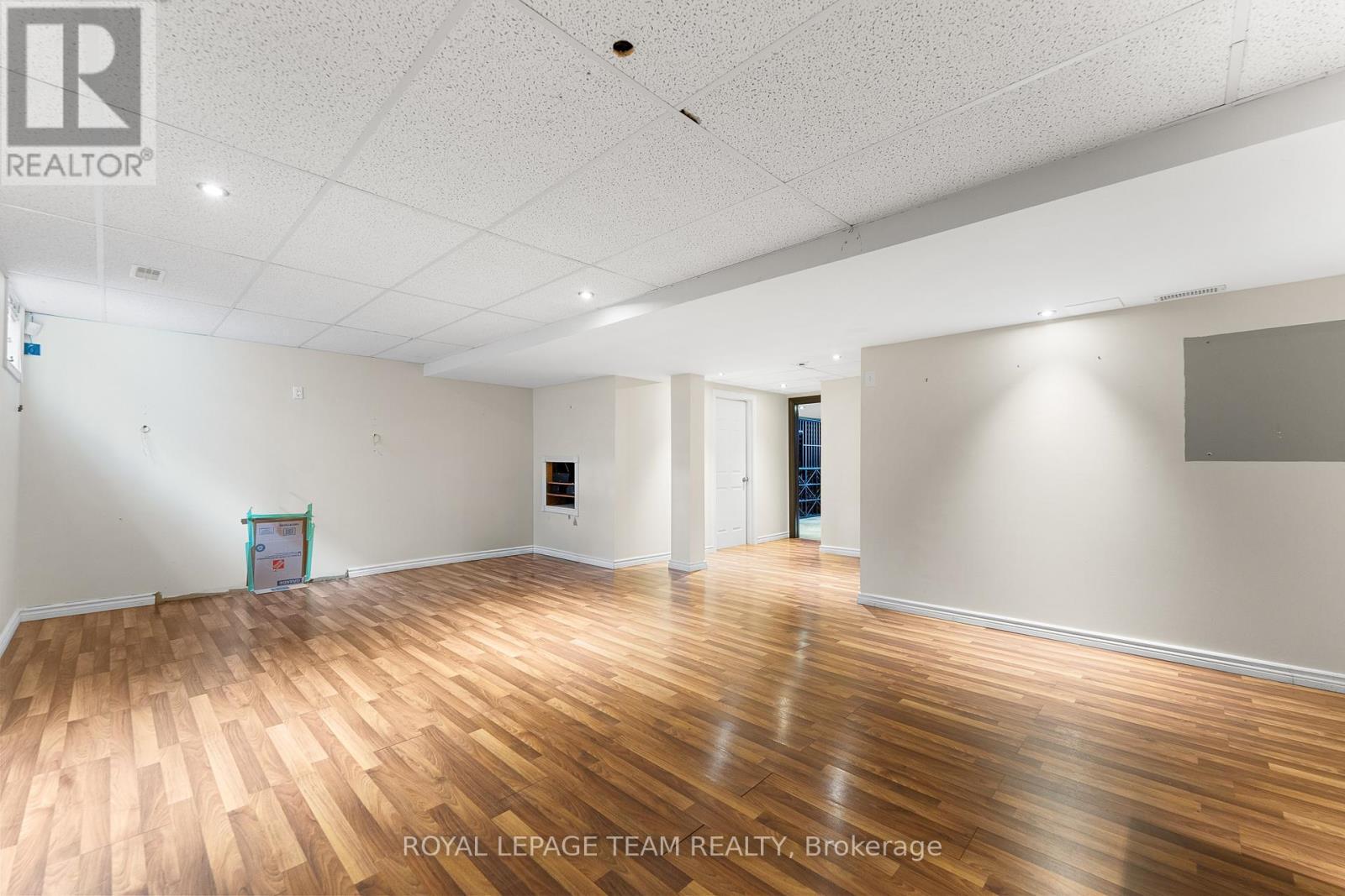 221 Kohilo Crescent, Ottawa, ON - Indoor Photo Showing Other Room