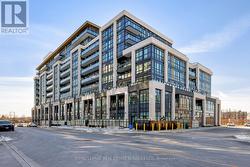 424 - 405 DUNDAS STREET W Oakville, ON L6M 5P9