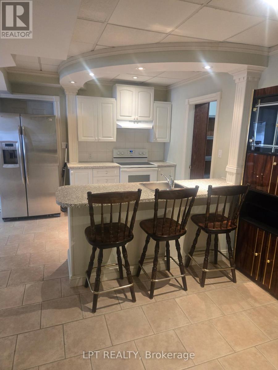 Kitchen - Lower Level - 14195 Mount Hope Road E, Caledon, ON - Indoor