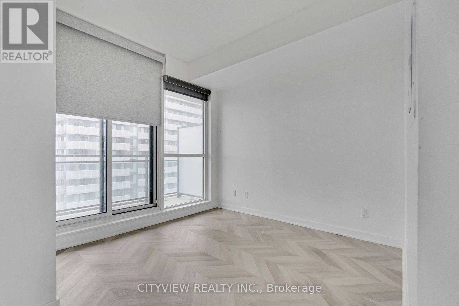 3609 - 4070 Confederation Parkway, Mississauga, ON - Indoor Photo Showing Other Room