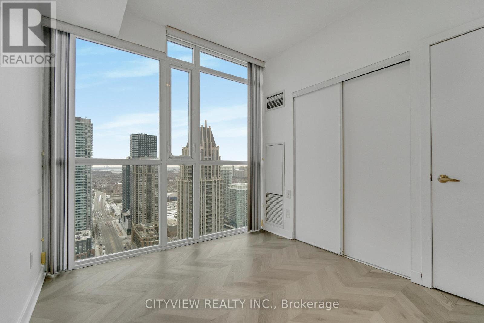 3609 - 4070 Confederation Parkway, Mississauga, ON - Indoor Photo Showing Other Room