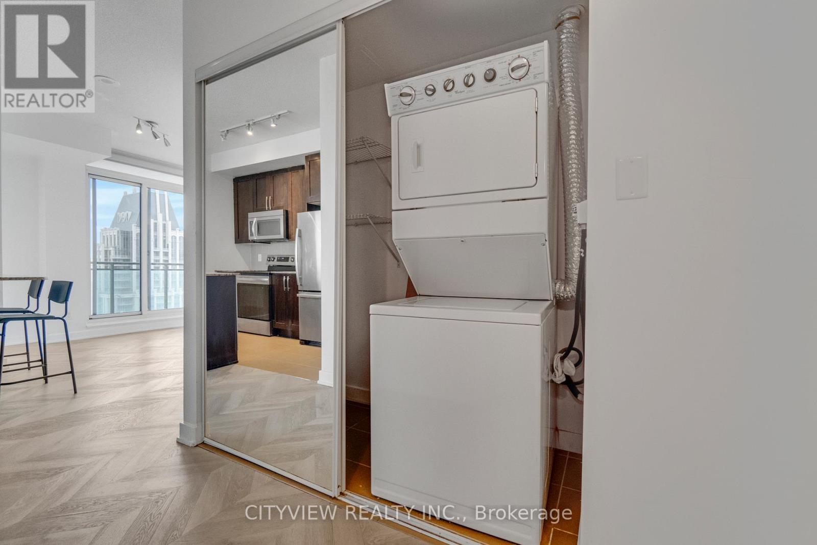 3609 - 4070 Confederation Parkway, Mississauga, ON - Indoor Photo Showing Laundry Room