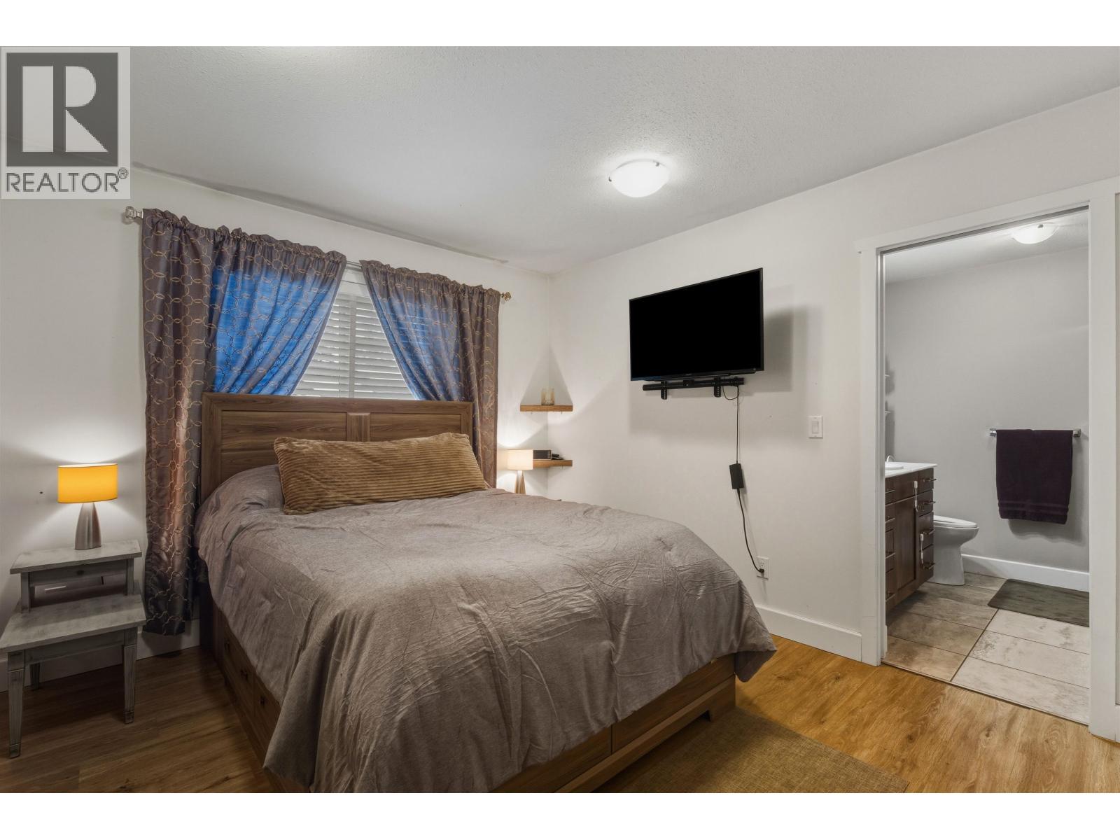 506 Schmidt Road, Williams Lake, BC - Indoor Photo Showing Bedroom