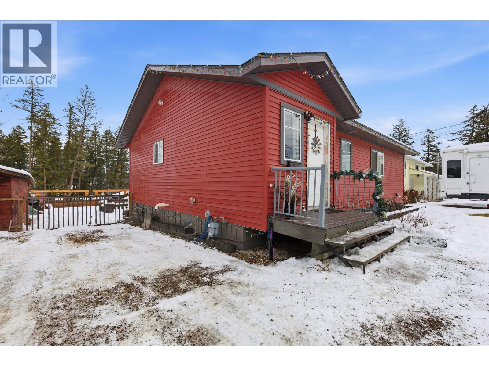 506 Schmidt Road, Williams Lake, BC - Outdoor With Deck Patio Veranda With Exterior