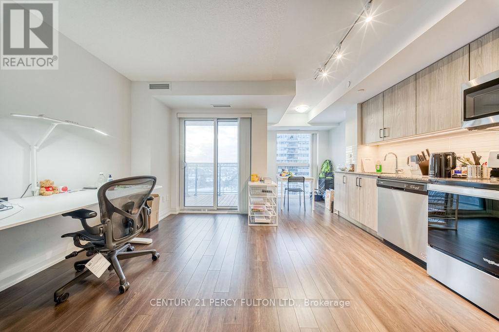 727 - 20 Meadowglen Place, Toronto, ON - Indoor