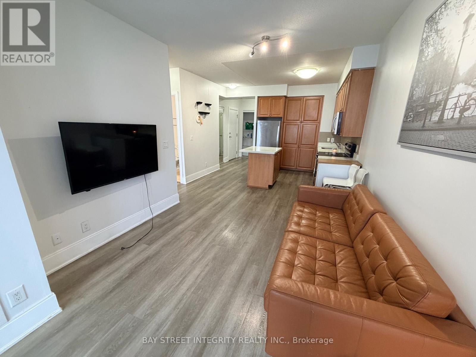 1701 - 330 Burnhamthorpe Road W, Mississauga, ON - Indoor