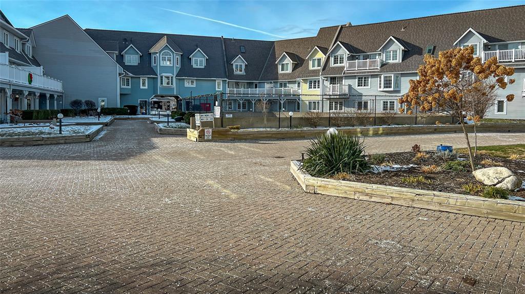 212-1520 Venetian Boulevard, Point Edward, ON