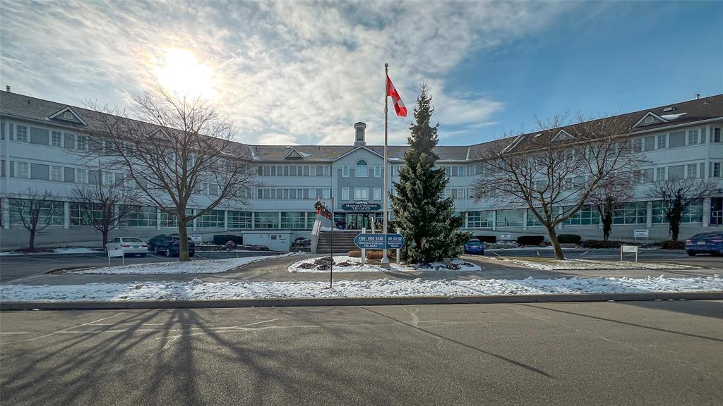 212-1520 Venetian Boulevard, Point Edward, ON