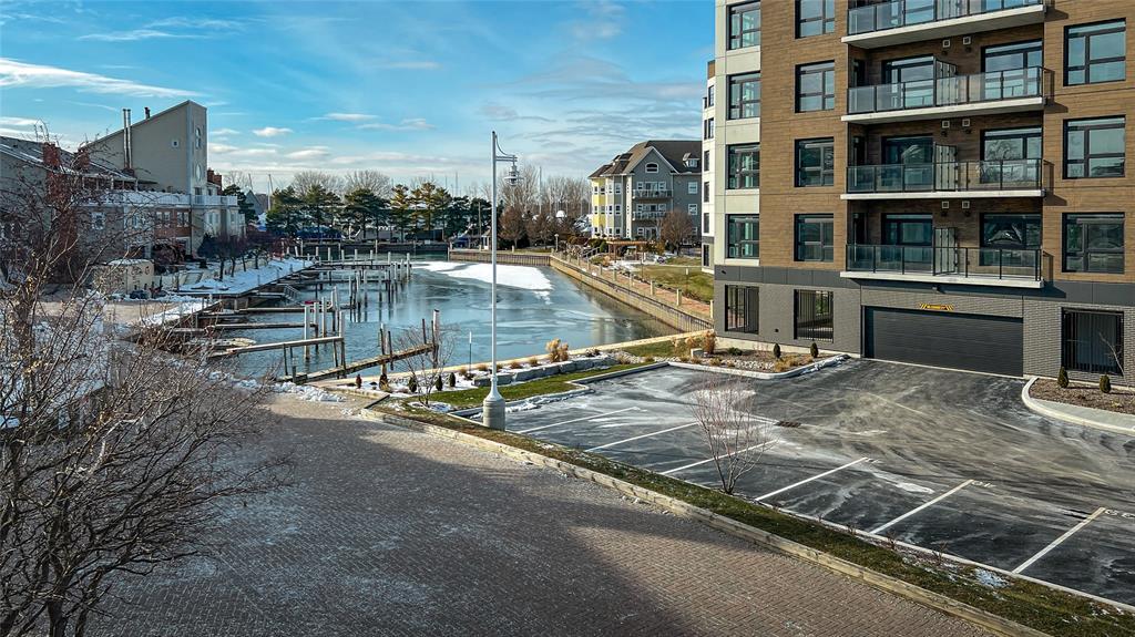 212-1520 Venetian Boulevard, Point Edward, ON