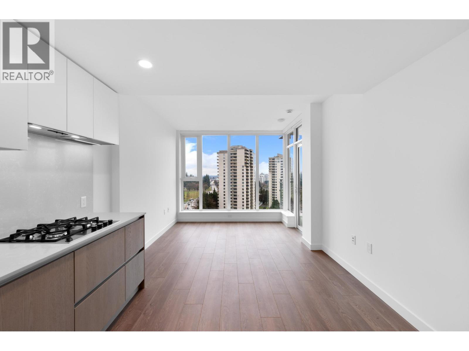 1408 5685 Halley Avenue, Burnaby, BC - Indoor Photo Showing Kitchen