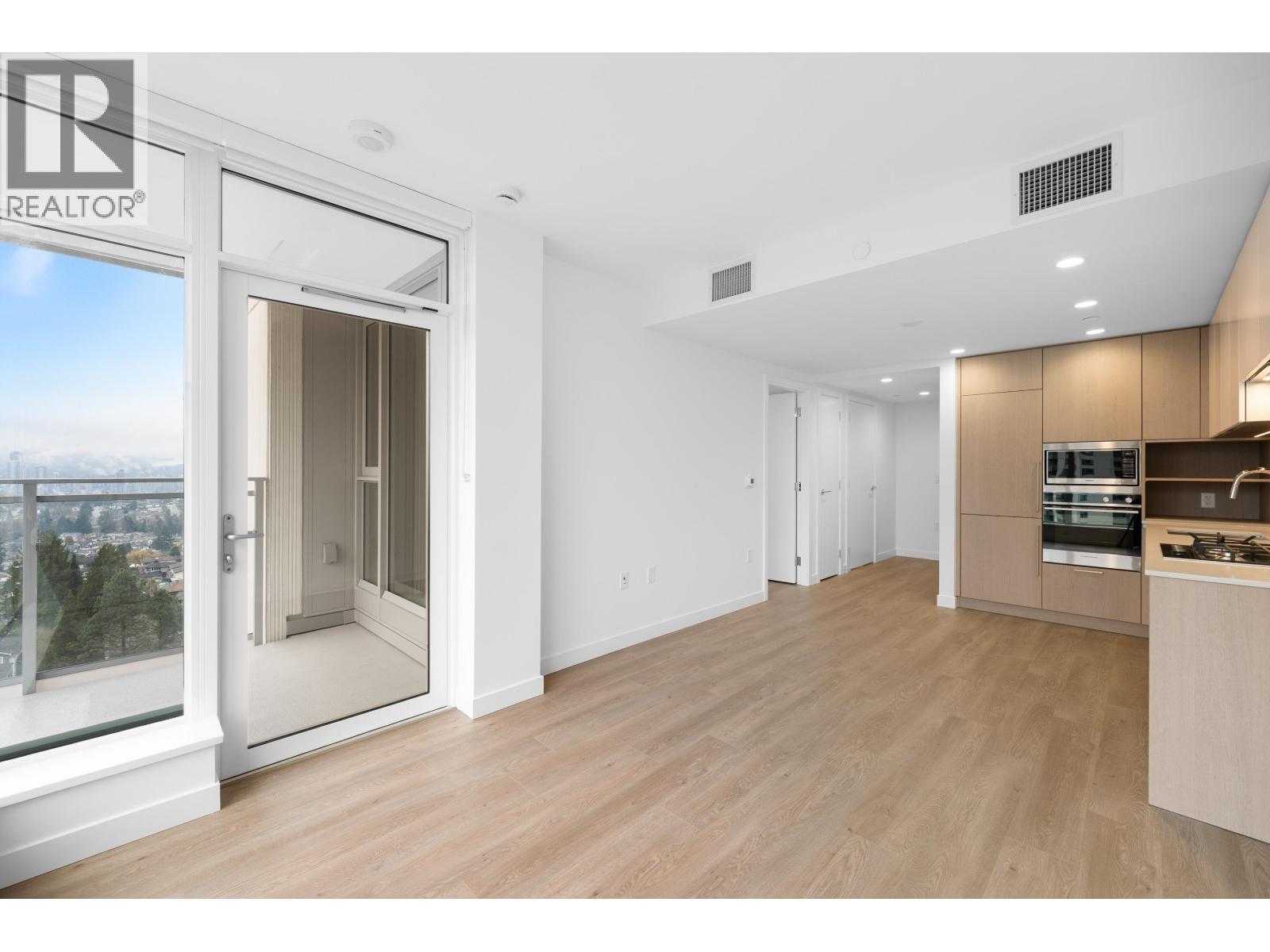 1408 5685 Halley Avenue, Burnaby, BC - Indoor Photo Showing Kitchen