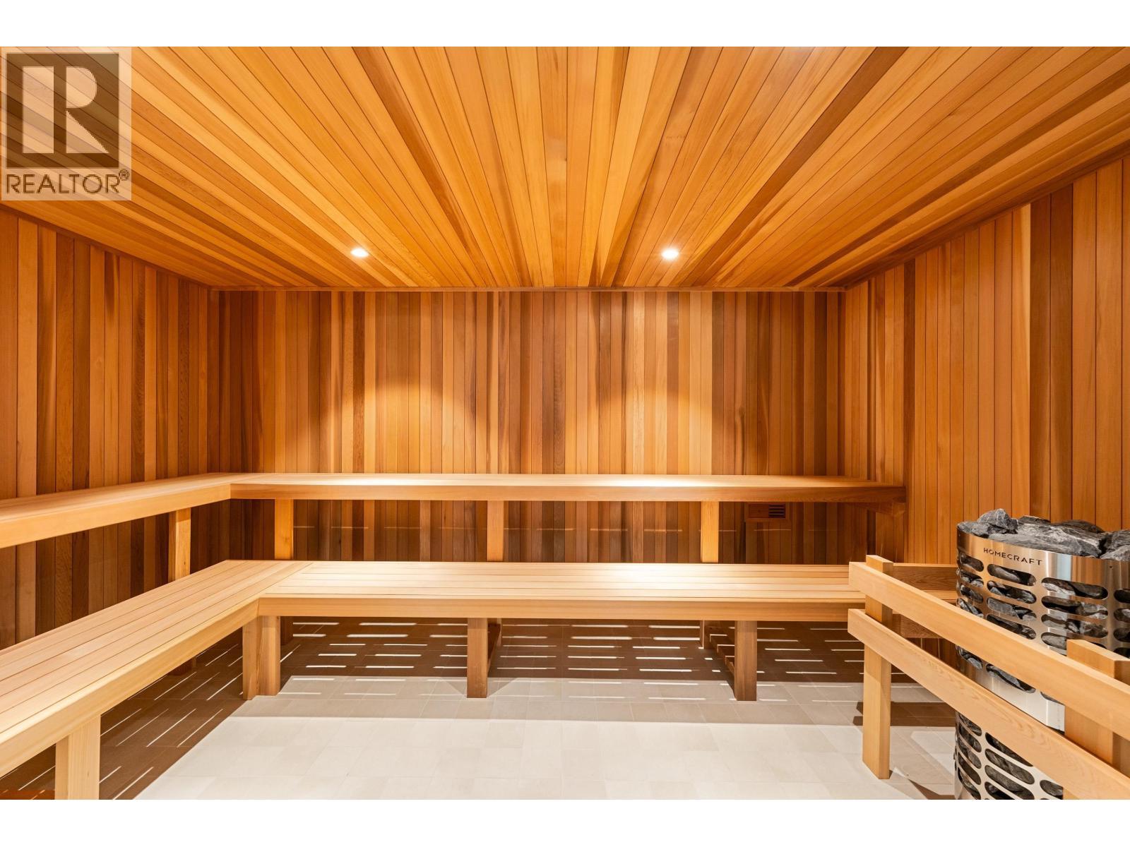 1408 5685 Halley Avenue, Burnaby, BC - Indoor Photo Showing Other Room