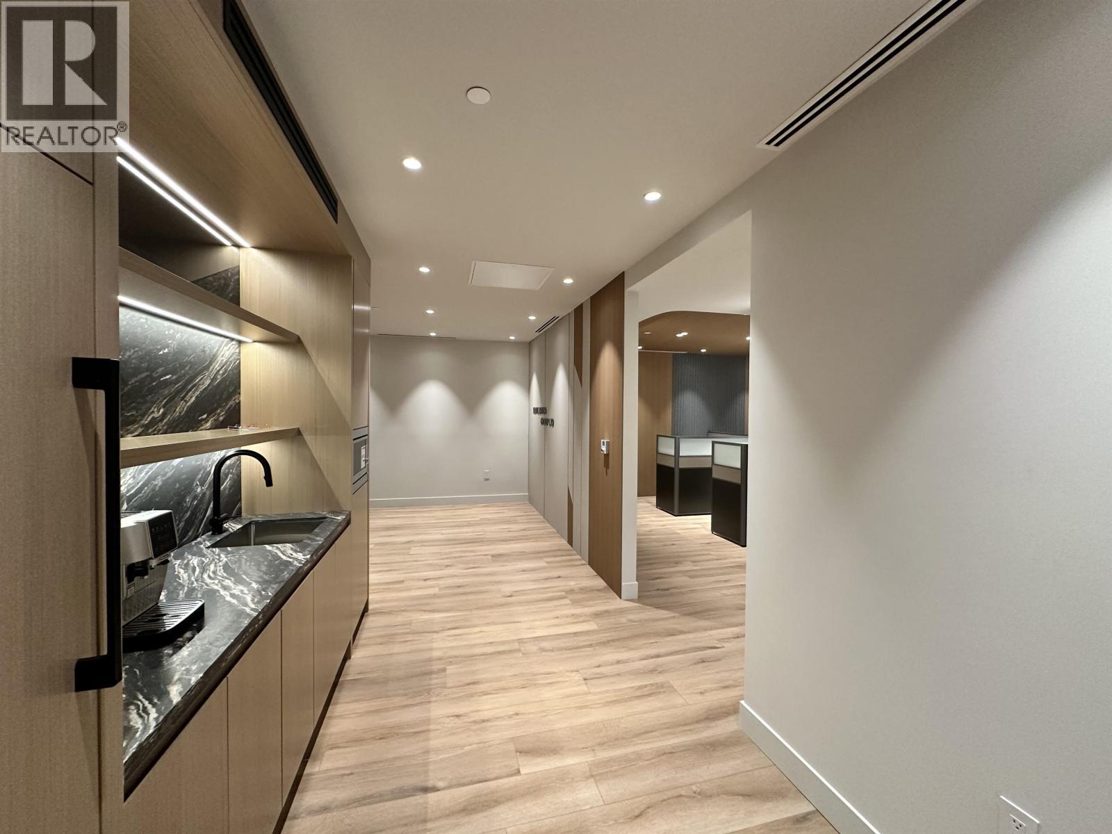 1015 6388 No. 3 Road, Richmond, BC