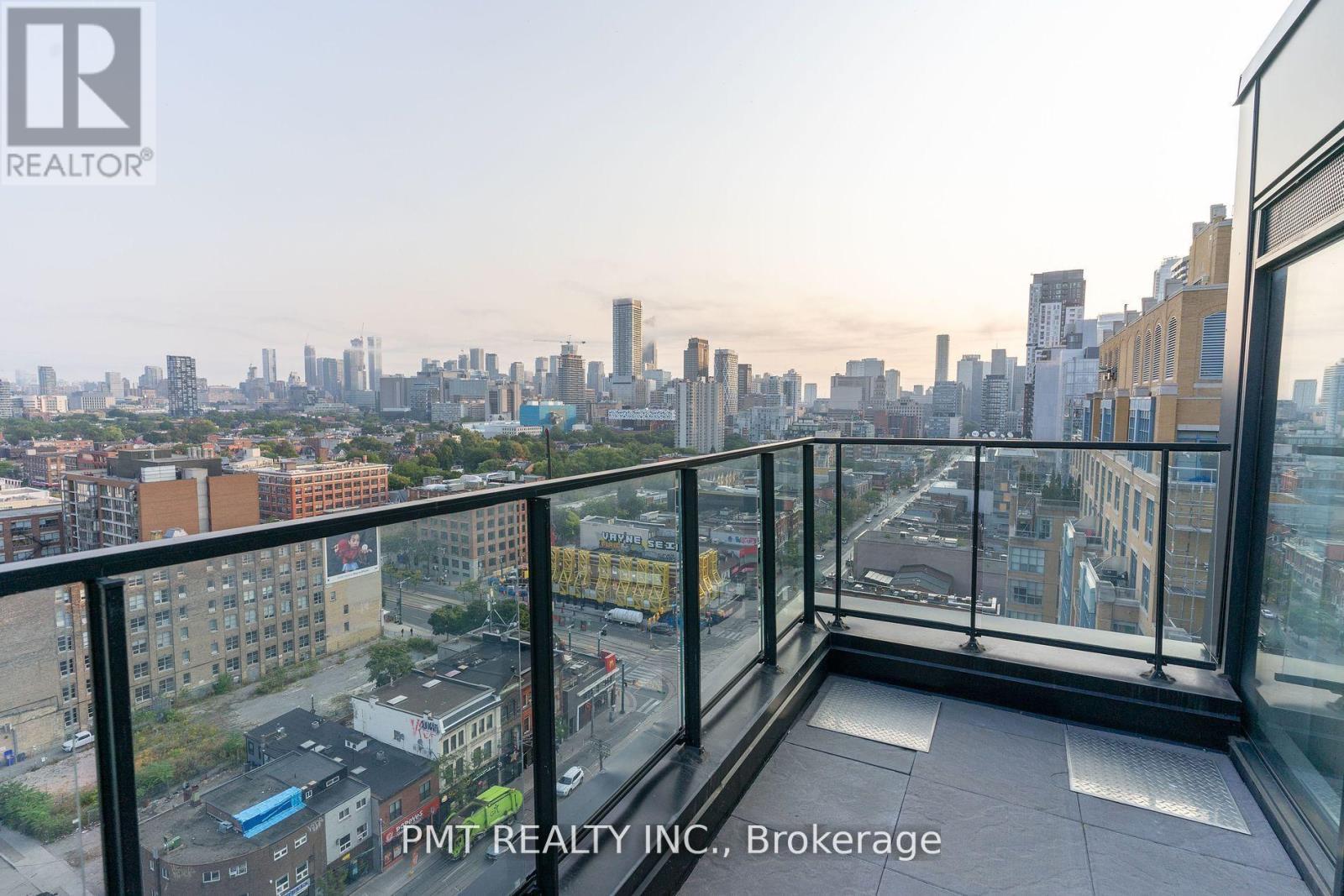 1602 - 458 Richmond Street W, Toronto, ON - Outdoor With View