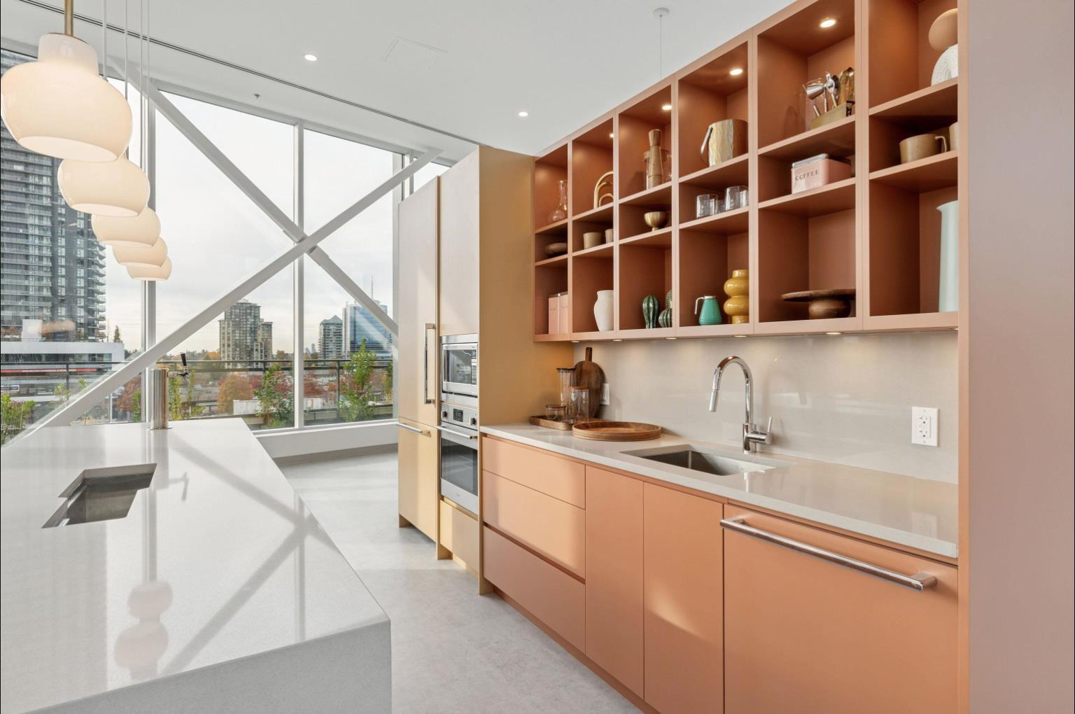 2206 13675 107A Avenue, Surrey, BC - Indoor