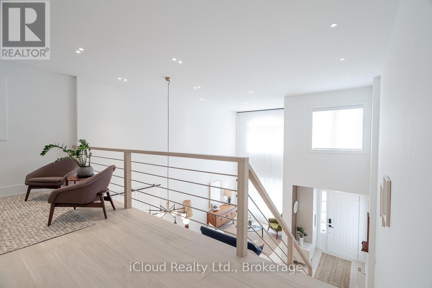 5389 Kindos Street, Burlington, ON - Indoor Photo Showing Other Room